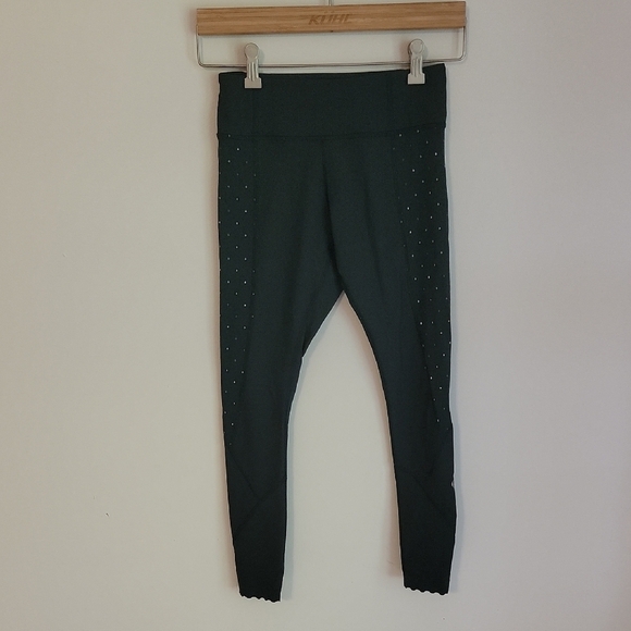 Green Tight Stuff LULULEMON SIZE 4 compression Leggings - Picture 1 of 7